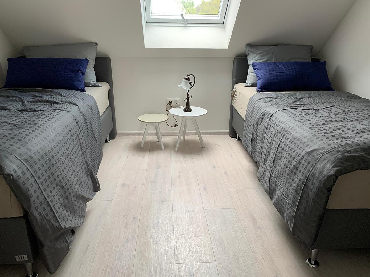 Vogelzug, Ferienwohnung Fuer 4 Persoen - Erwachsene Oder Kinder - In De Feerjenhusen Am Haubarg Von Vollerwiek, Fertigstellung April 2020 Extérieur photo